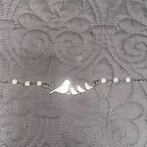 Gorgeous Momma Bird and Baby Chicks Necklace 🐥 🐣 🐥